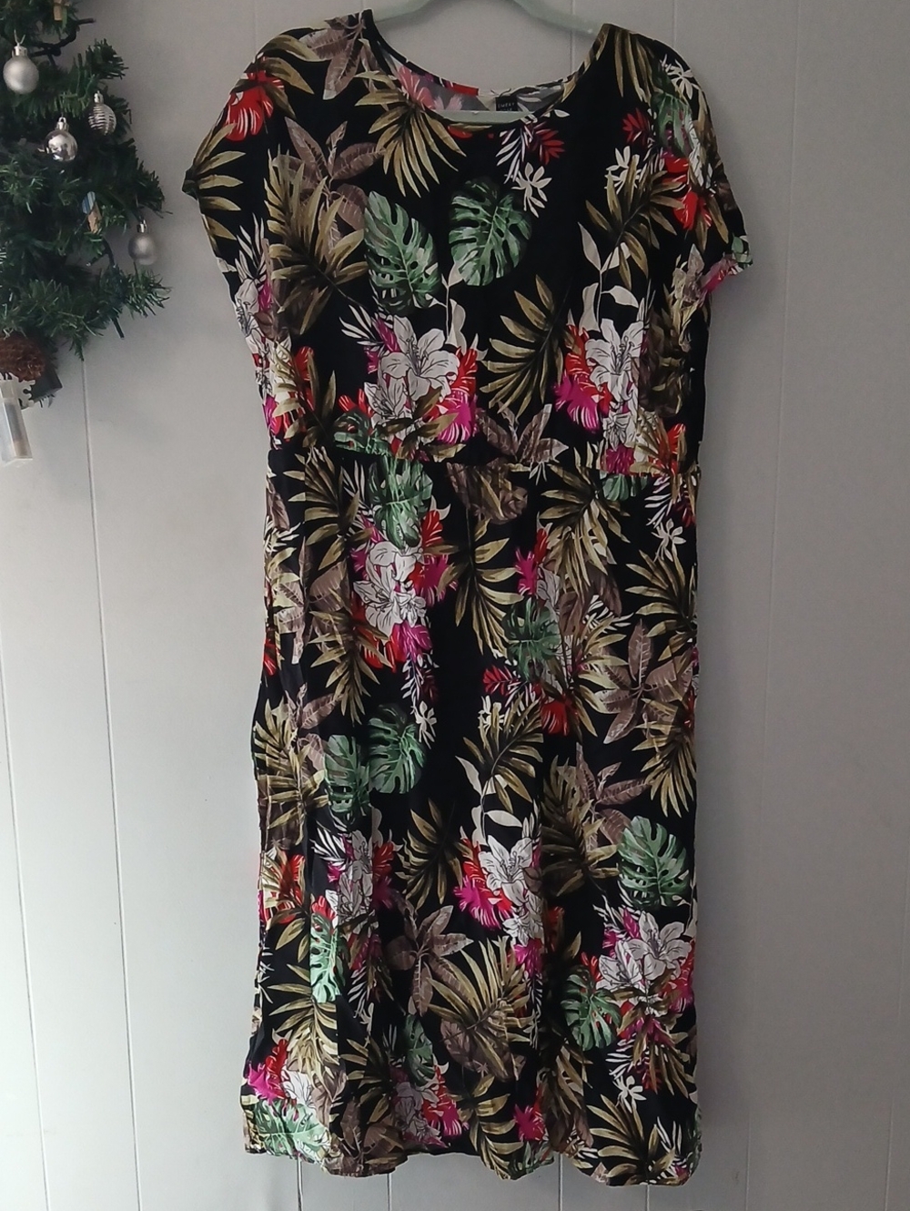 Black Tropical Floral Midi Dress with Elastic Waist